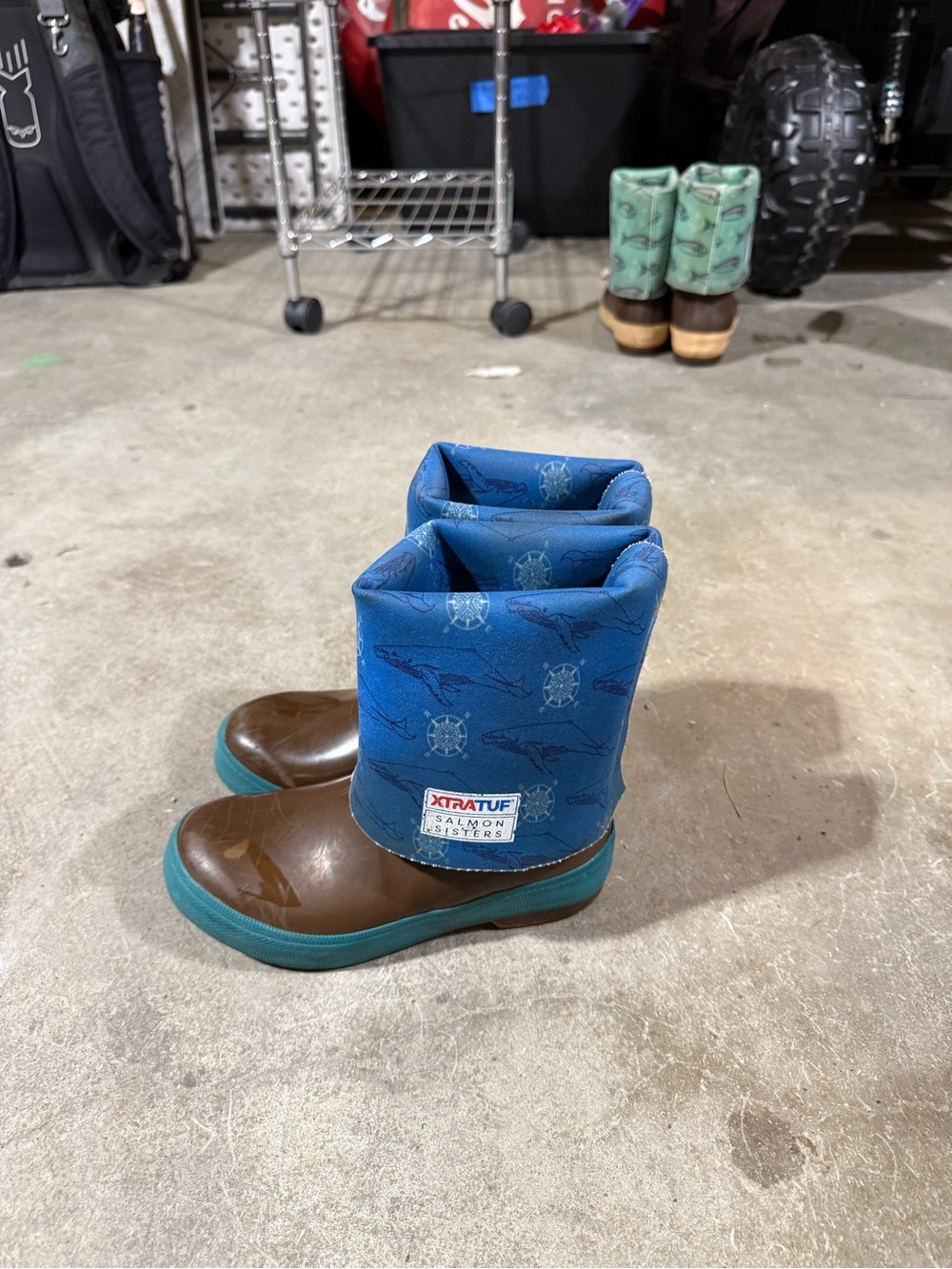 XTRATUF Women's Brown & Blue Insulated Pull-On Winter Boots